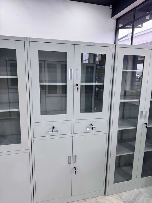 шкаф с ячейками для спорт залов \ kop eshikli alohida yacheykali shkaf