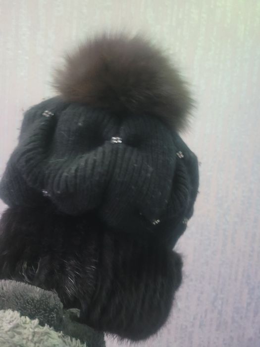 Продам женскую шапку