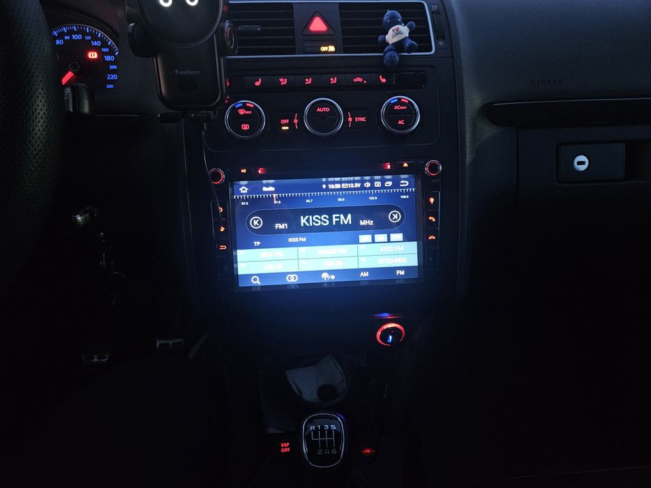 Vind touran propietar