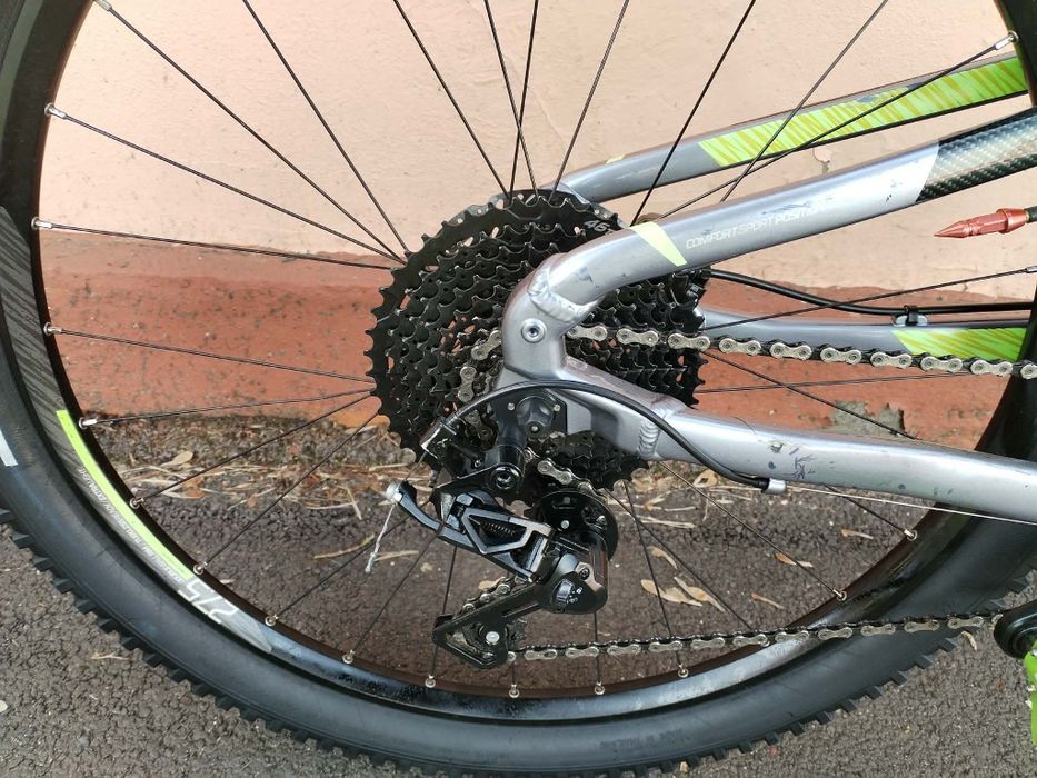 Bicicleta full suspensii furca aer rock shox frane disc hidraulice