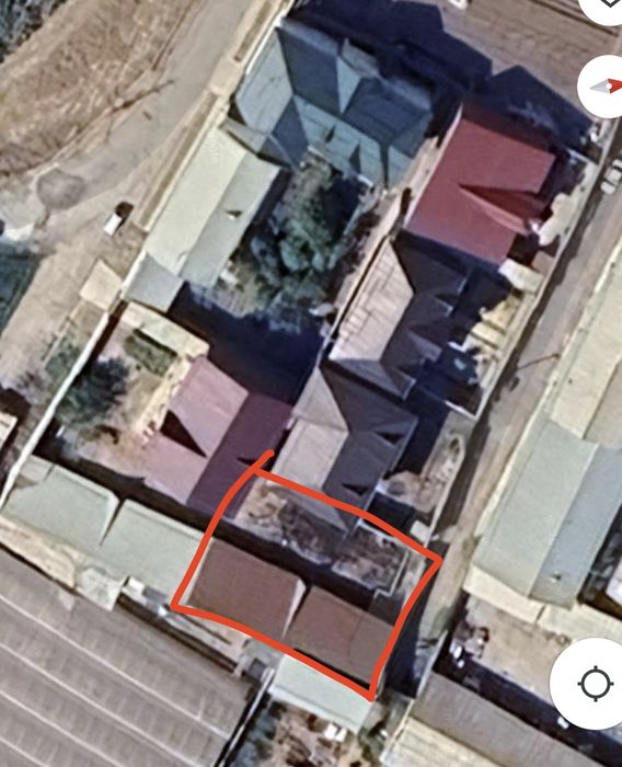 Срочно продается земельный участок с небольшим зданием.