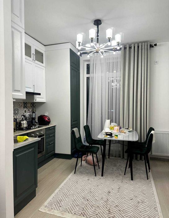 Династия Golden House, 2 комнатная ЕВРО ремонт с обстановкой