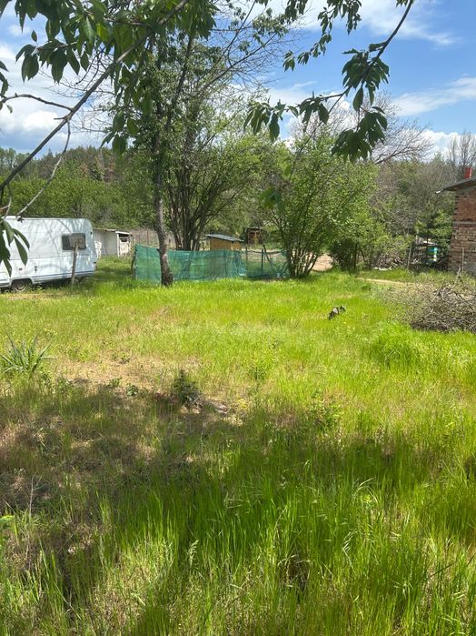 Дворно място на язовир Копринка