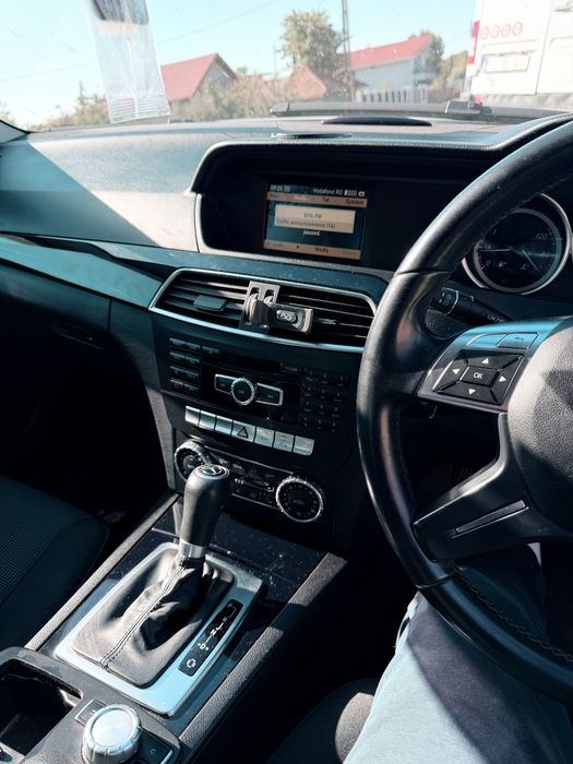 MERCEDES-BENZ C-Class 2011 — imagine 4