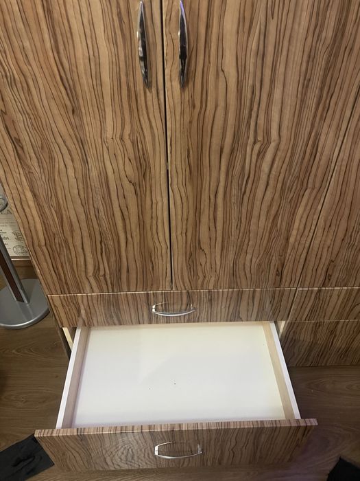 Шкаф в идеальном состоянии