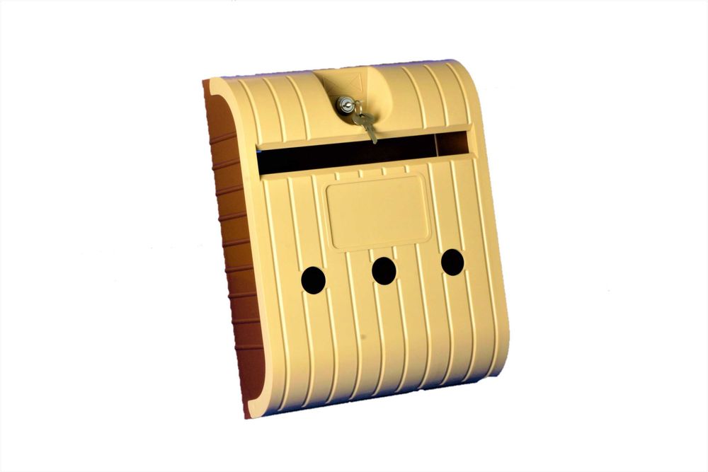 Едностранна пластмасова пощенска кутия с ключалка - Момина Крепост АД