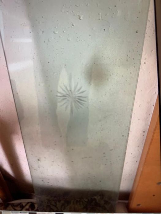 Стекла ,  зеркало от мебели