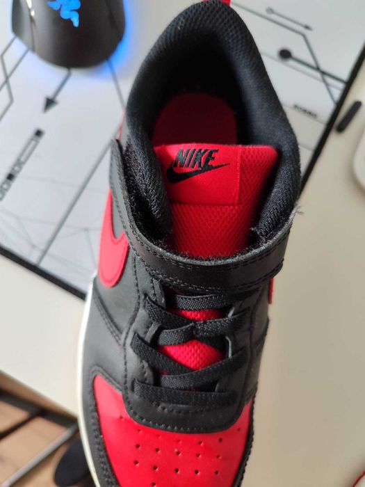 Nike piele negru/rosu,conditii f bune, 34, 21.5 cm