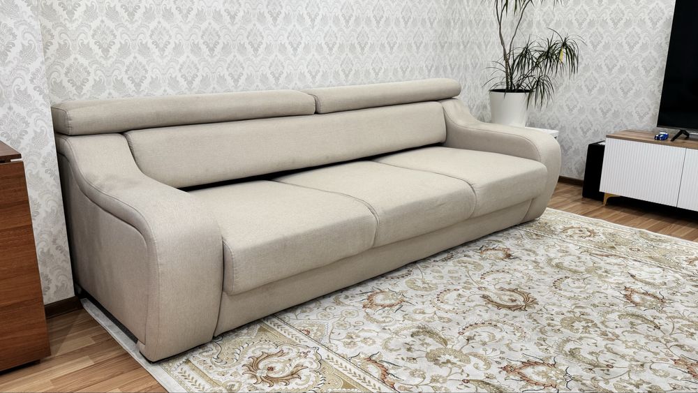 Продам раскладной диван в гостиную