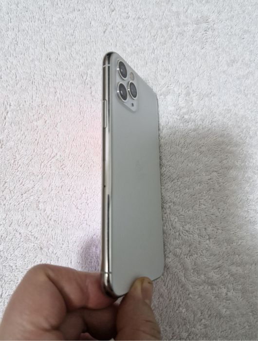 Iphone 11pro xolati ideal