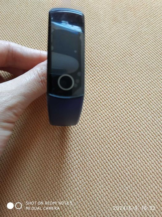 фитнес гривна honor band 5