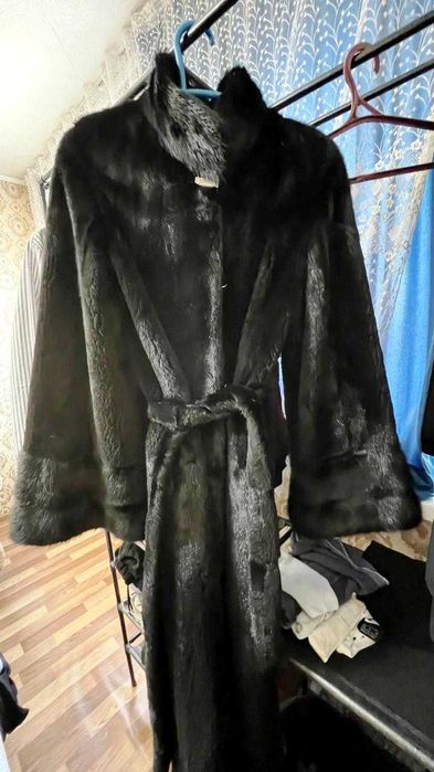 Продается шуба длинная - Блэкглама