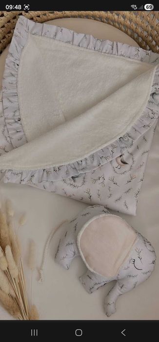 Paturica bebe si jucarie-materiale organice