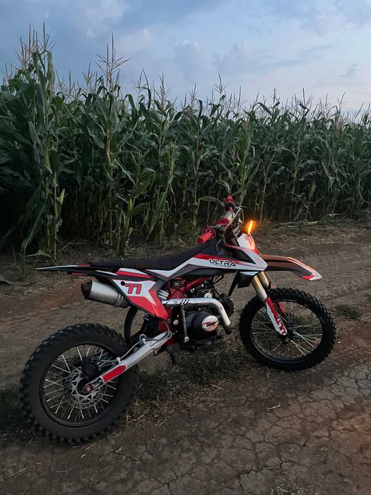 Ultra 125cc motocross