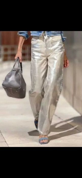 Blugi metalici Zara, noi