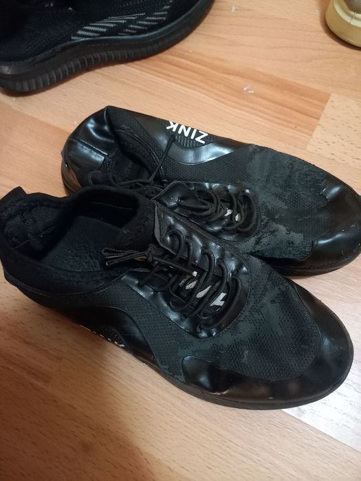 Макас кузга ва бахорга киядиган.10 ёшдан 12 ёшга  булади.55 000 донаси