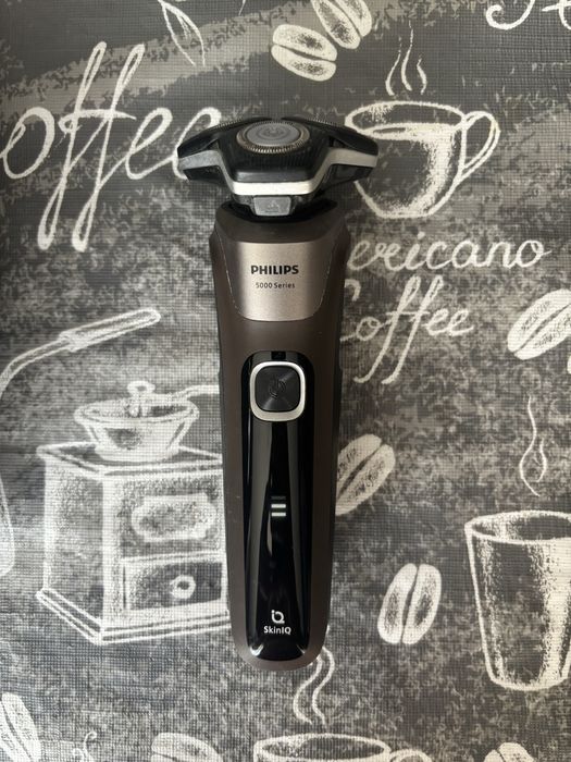 Самобръсначка PHILIPS SERIES 5000
