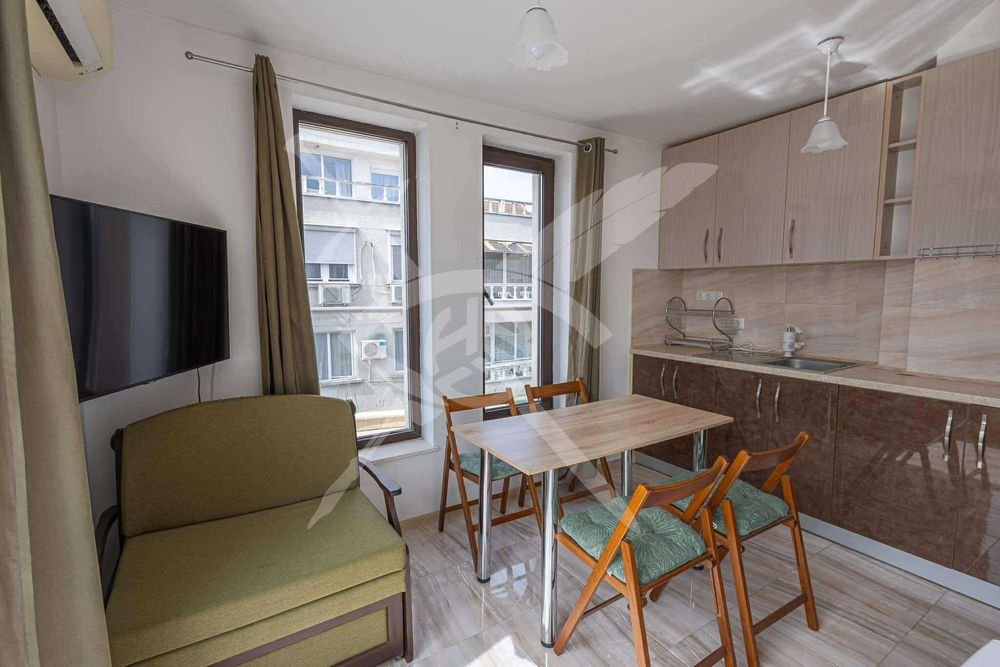 Дава се под наем Двустаен апартамент в Варна, Гръцка махала - 45 кв.м за 60 € - Снимка #1