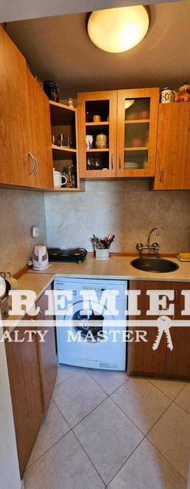 Продава се Двустаен апартамент в Поморие - 58 кв.м за 1294 €/кв.м - Снимка #8