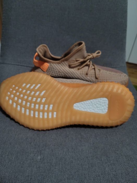 Yeezy Boost 350, Jordan 4, Papuci Yeezy