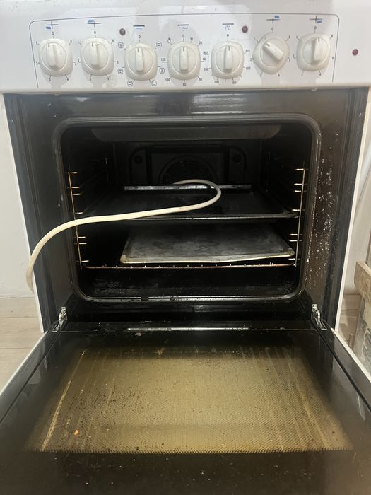 Продам электроплиту