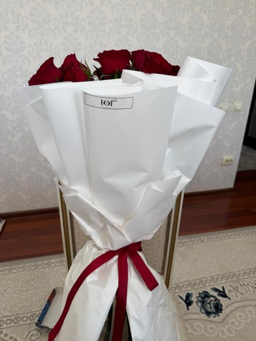 Букет красных свежих роз