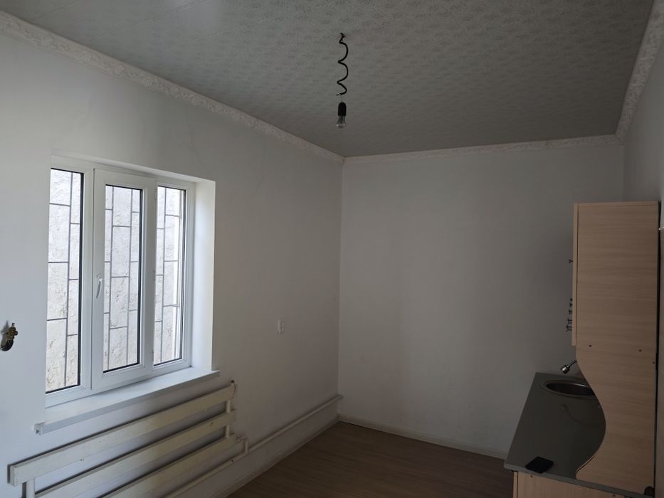 Жер үй сатылады.