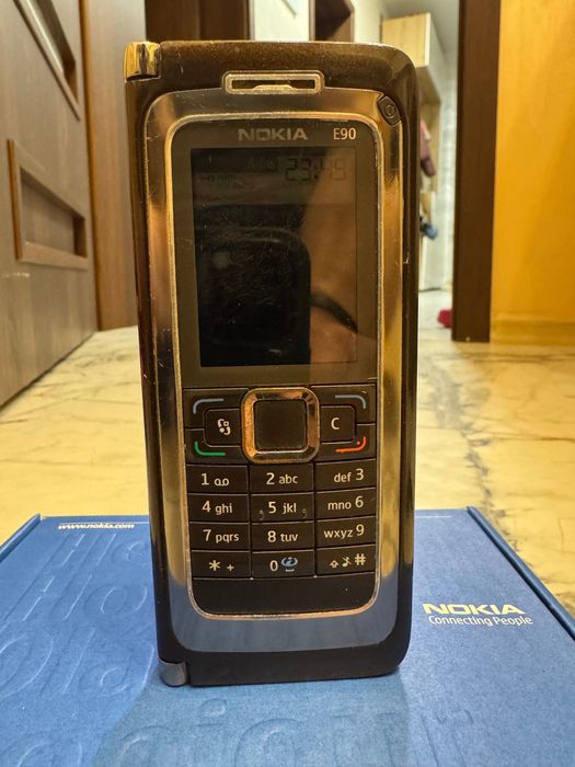 Nokia E90 Comunicator