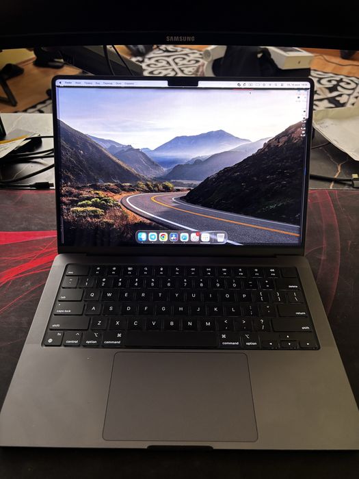 MacBook M4Pro, 24gb ram, 512gb storage