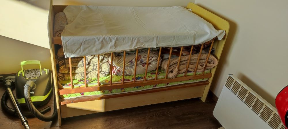 Детска количка  и кошара