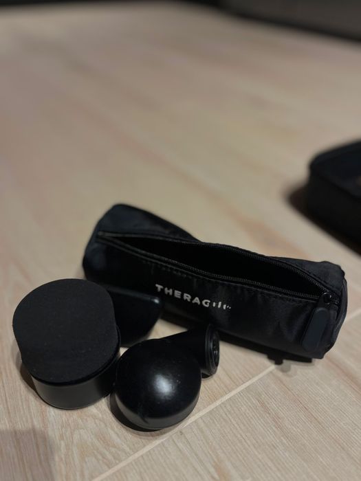 Theragun pro - 1.700 lei negociabil