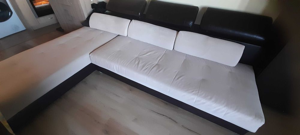 Голям ъглов диван