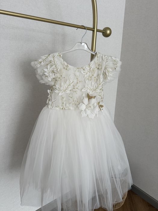 Продам платья для девочки