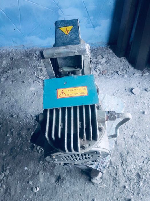 Продам компрессор в хорошем состоянии.