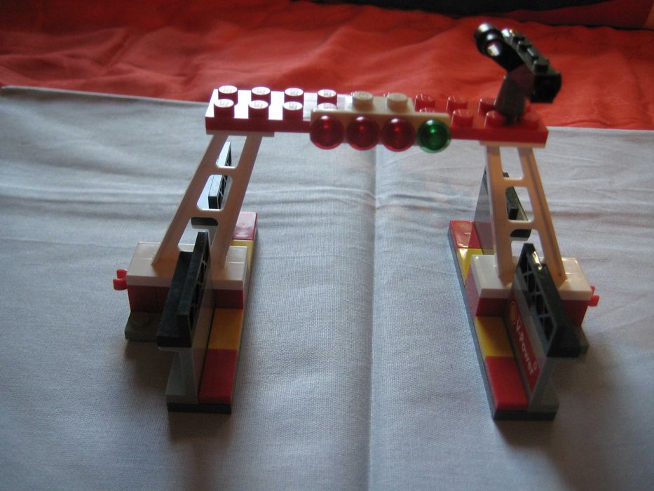 LEGO Shell V -Финална линия и подиум (40194)