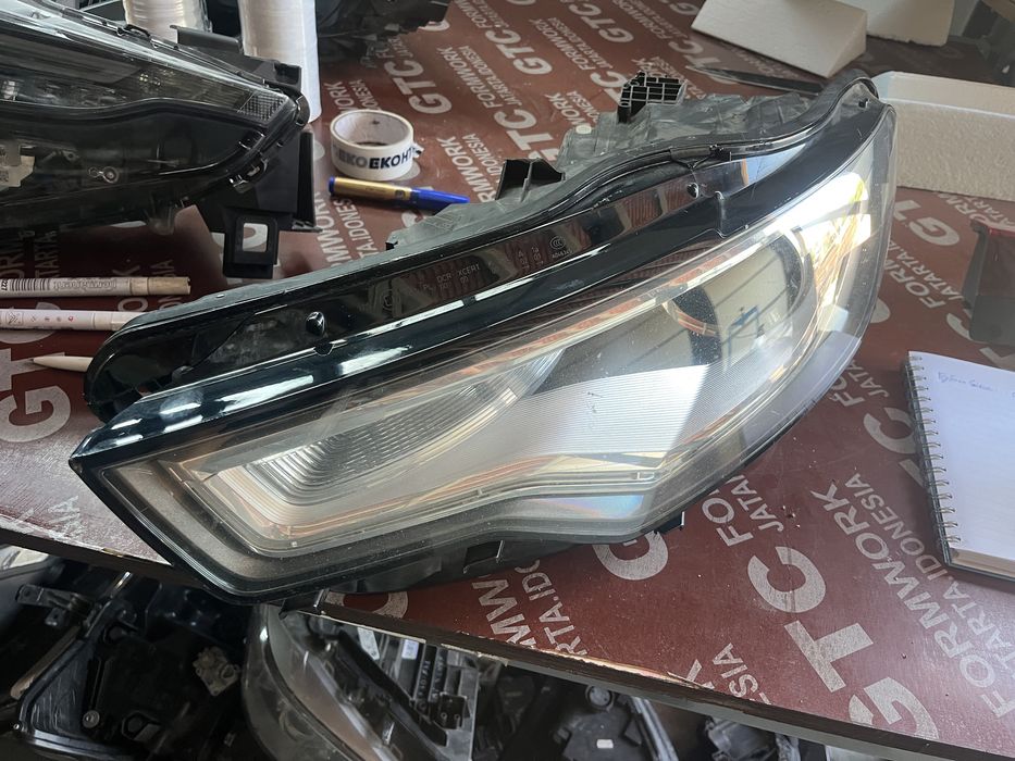 Фар Audi A6 2014-