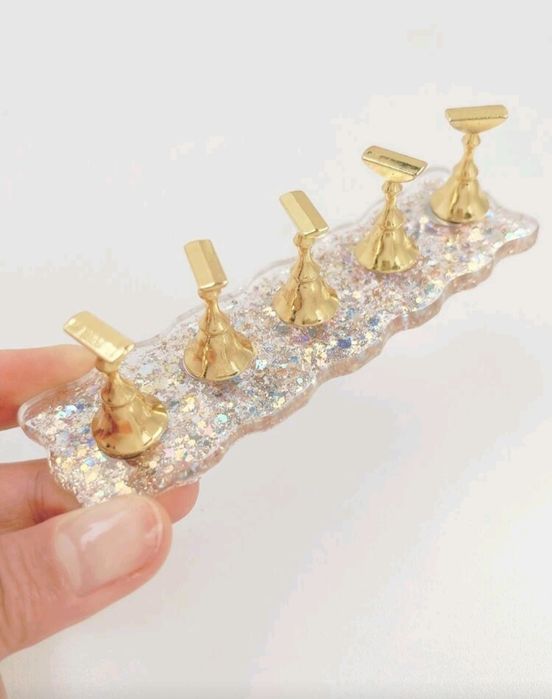 Магнитен държач за изкуствени нокти