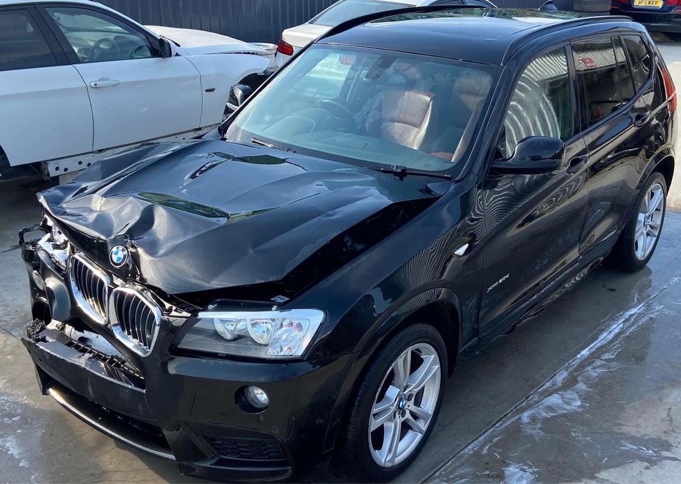 Dezmembrez BMW X3 F25 xdrive M-Pack 2.0 N47 Navi,piele rosie,panoramic