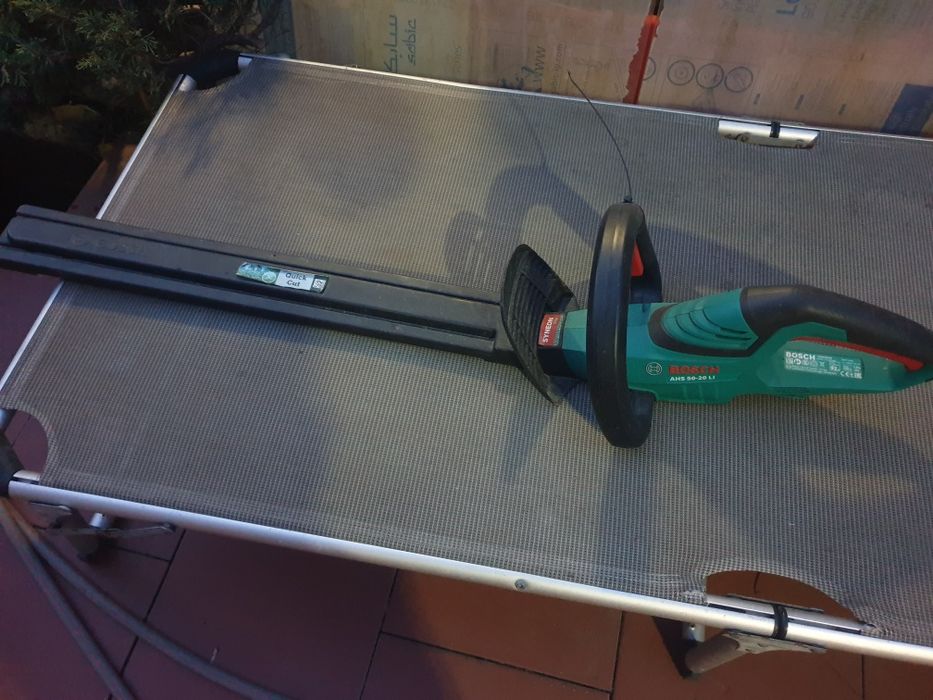 Gardena Bosch masina tuns gard viu