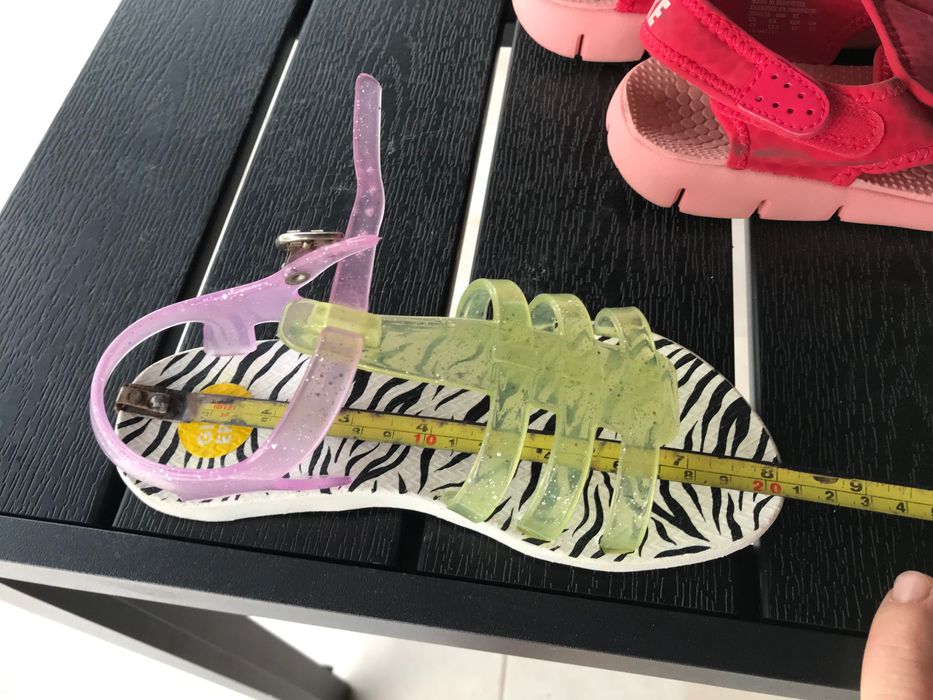 Nike сандали за момиче 32