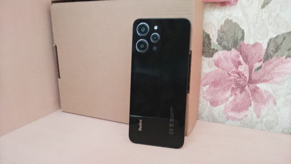 Redmi 12 б/у 3-летний