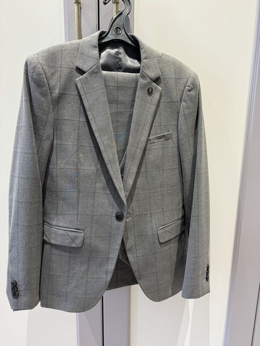 Брючный костюм