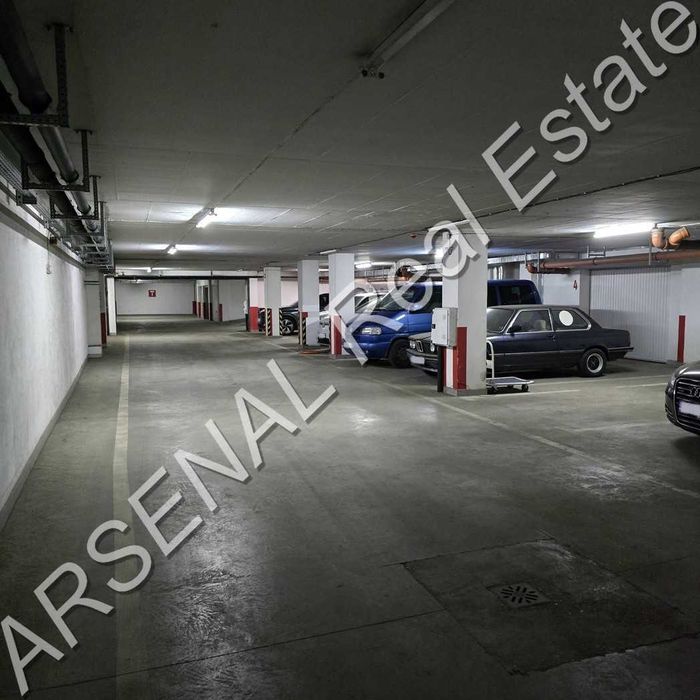 Офис под наем, Лозенец