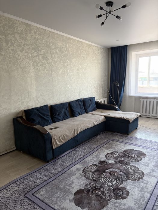 Продам 2-х комнатную квартиру, большие светлые комнаты, зимой тепло !!