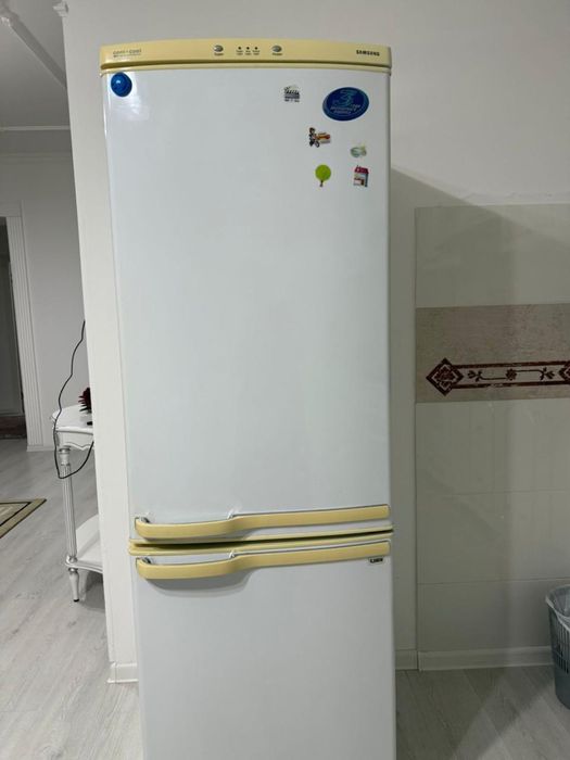 Холодильник самсунг
