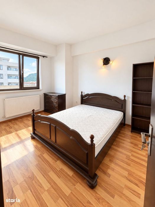 Apartament 3 camere, Centrala Proprie, Zona Libertatii