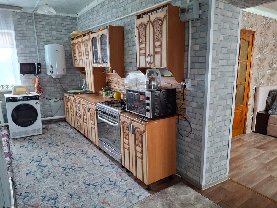 Срочно!!!Продажа полдома,  , торг.