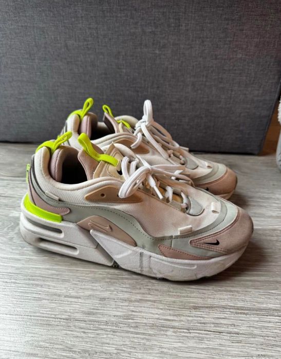 Nike air max furyosa