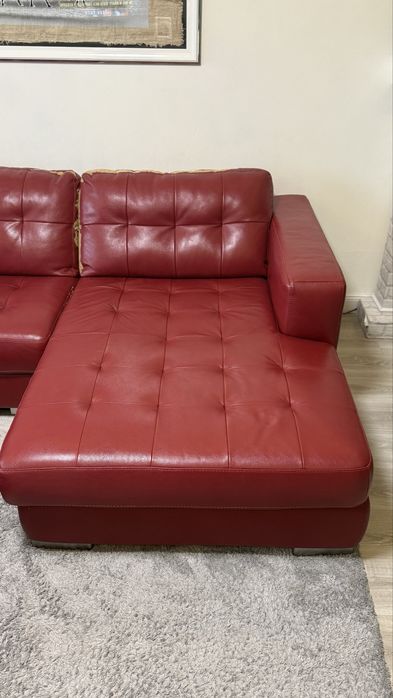 Vand canapea 700 lei