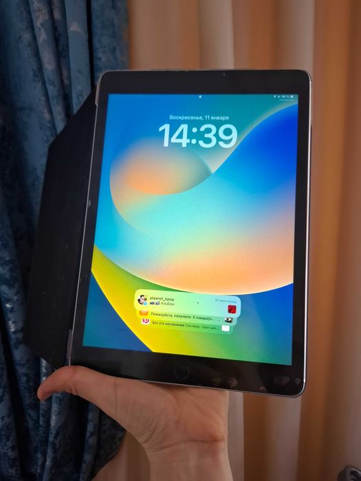 Продам Ipad 9 Generation , 64 гиг